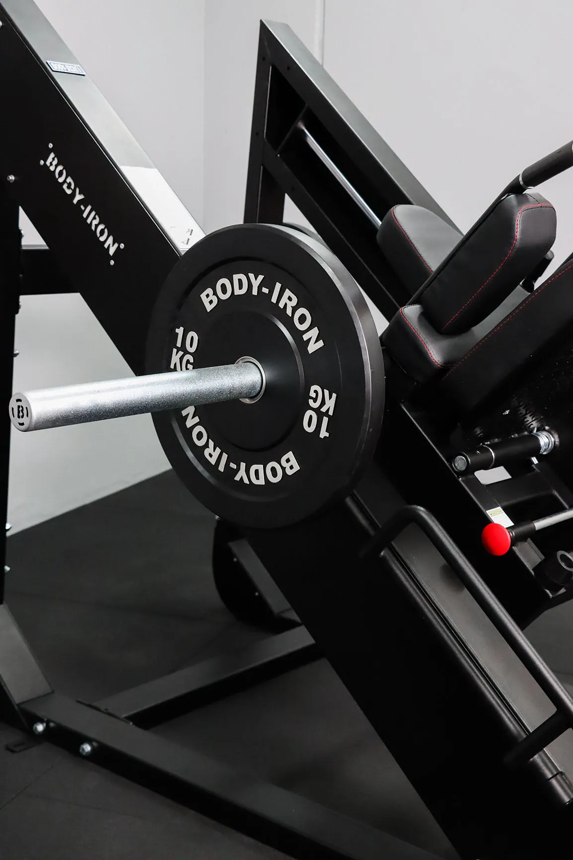 Body Iron Commercial Angled Leg Press & Hack Squat Pro LP8000