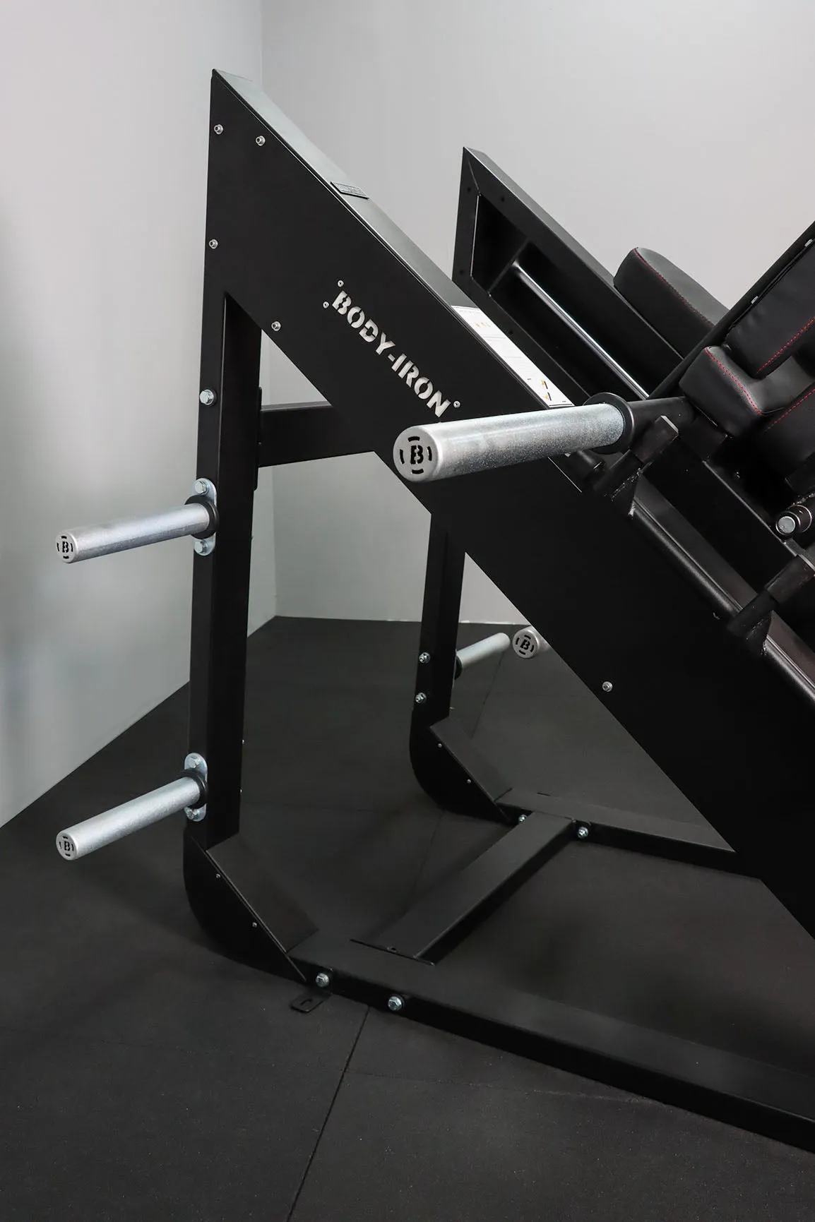 Body Iron Commercial Angled Leg Press & Hack Squat Pro LP8000