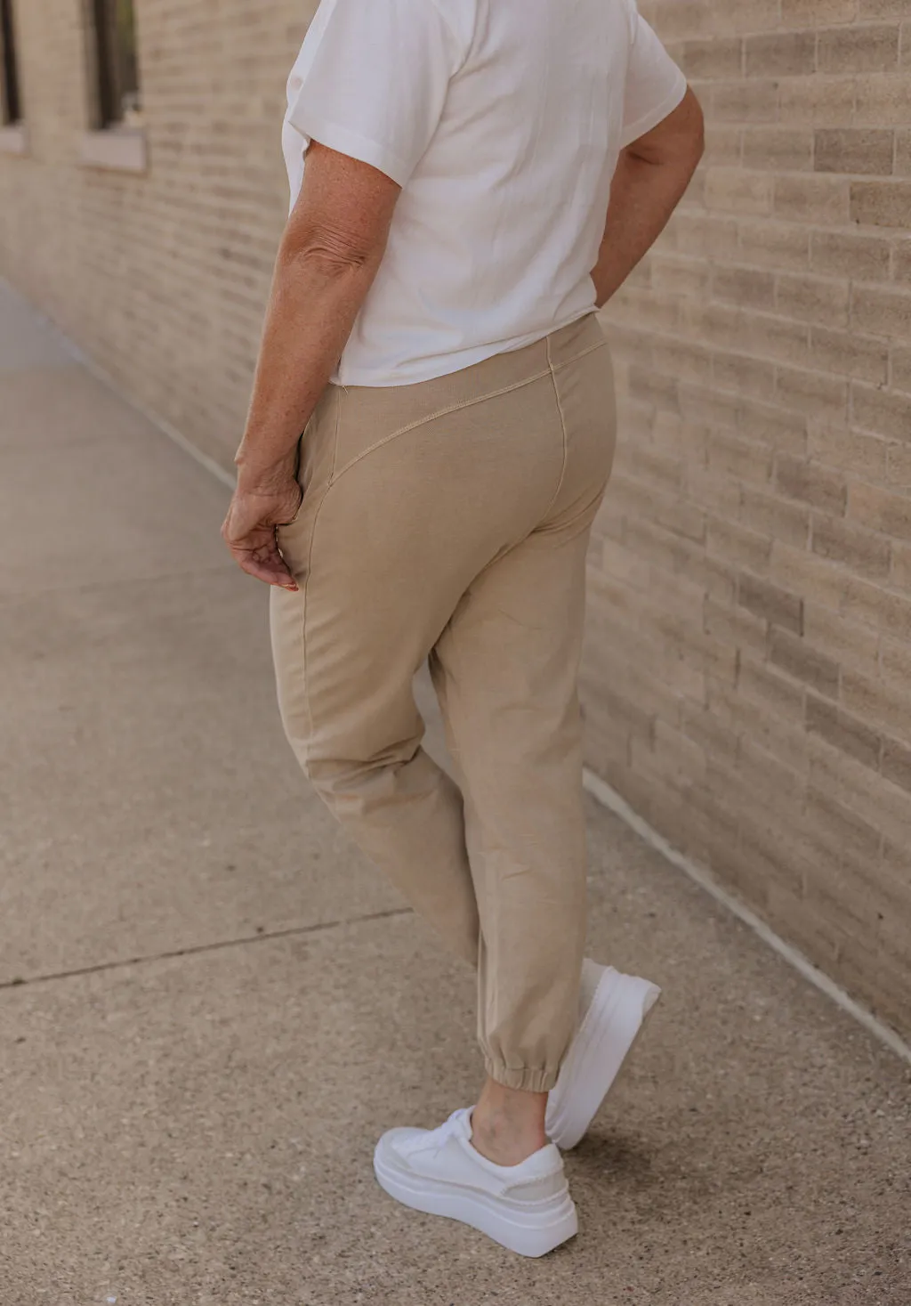 FINLEY TAUPE TWILL JOGGERS