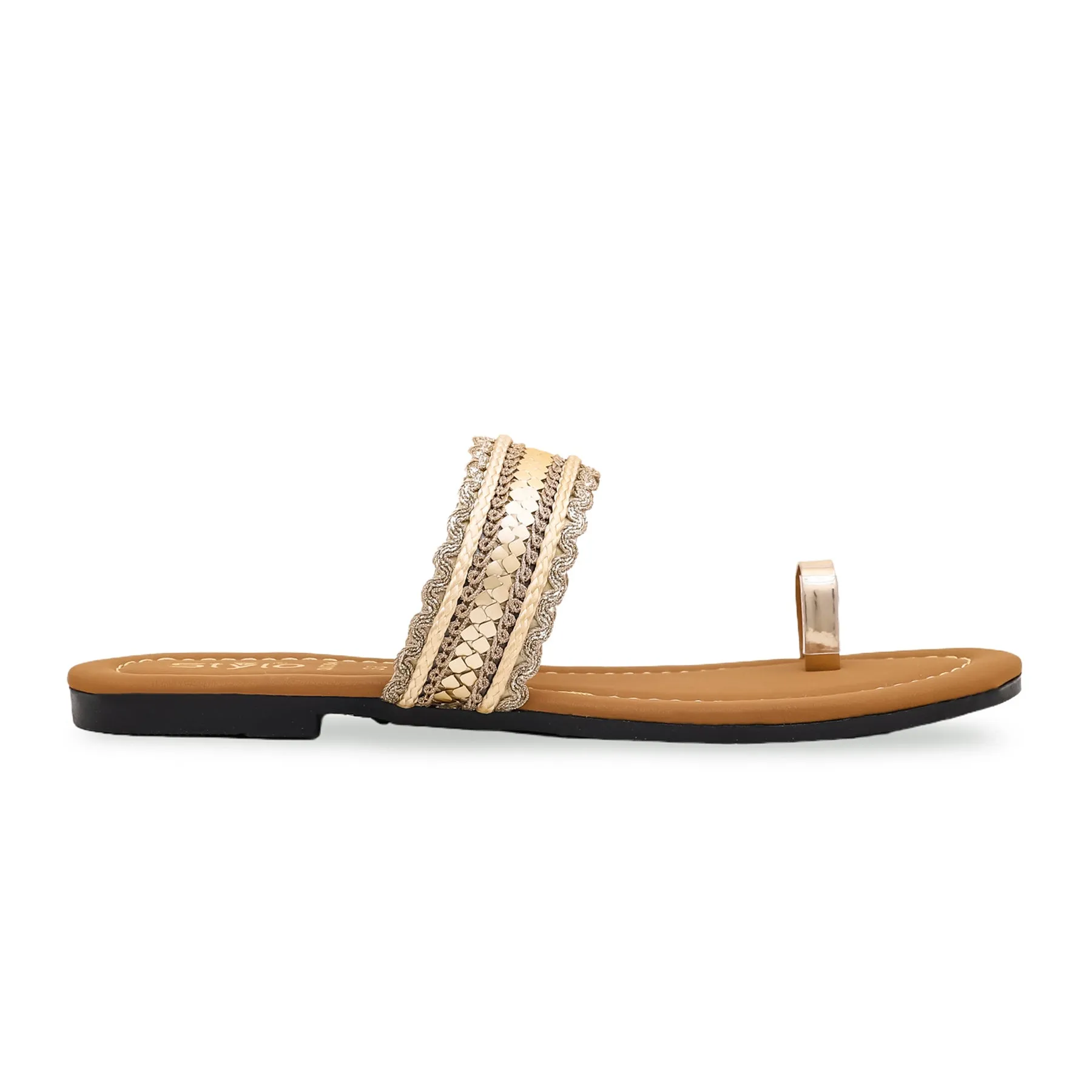 Golden Casual Chappal CL1784