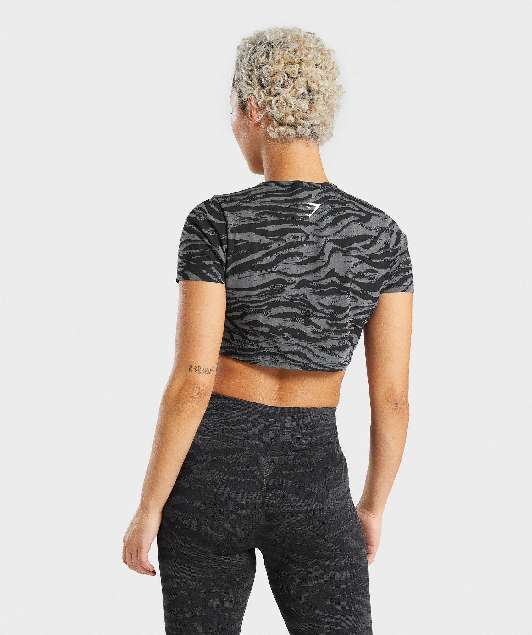 Gymshark Animal Graphic Crop Top - Black Print