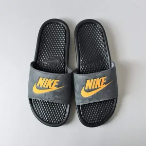 Nike Benassi JDI Slides