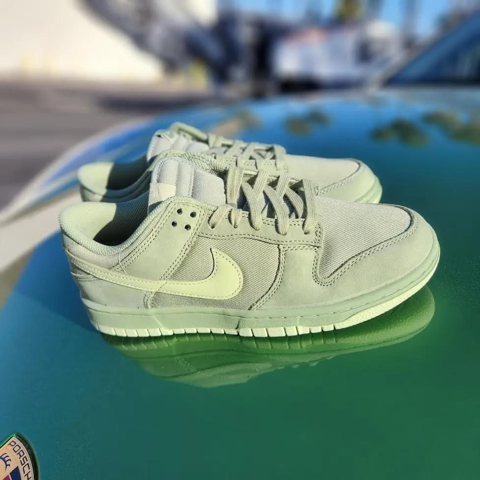 Nike Dunk Low Retro Premium 'Oil Green'