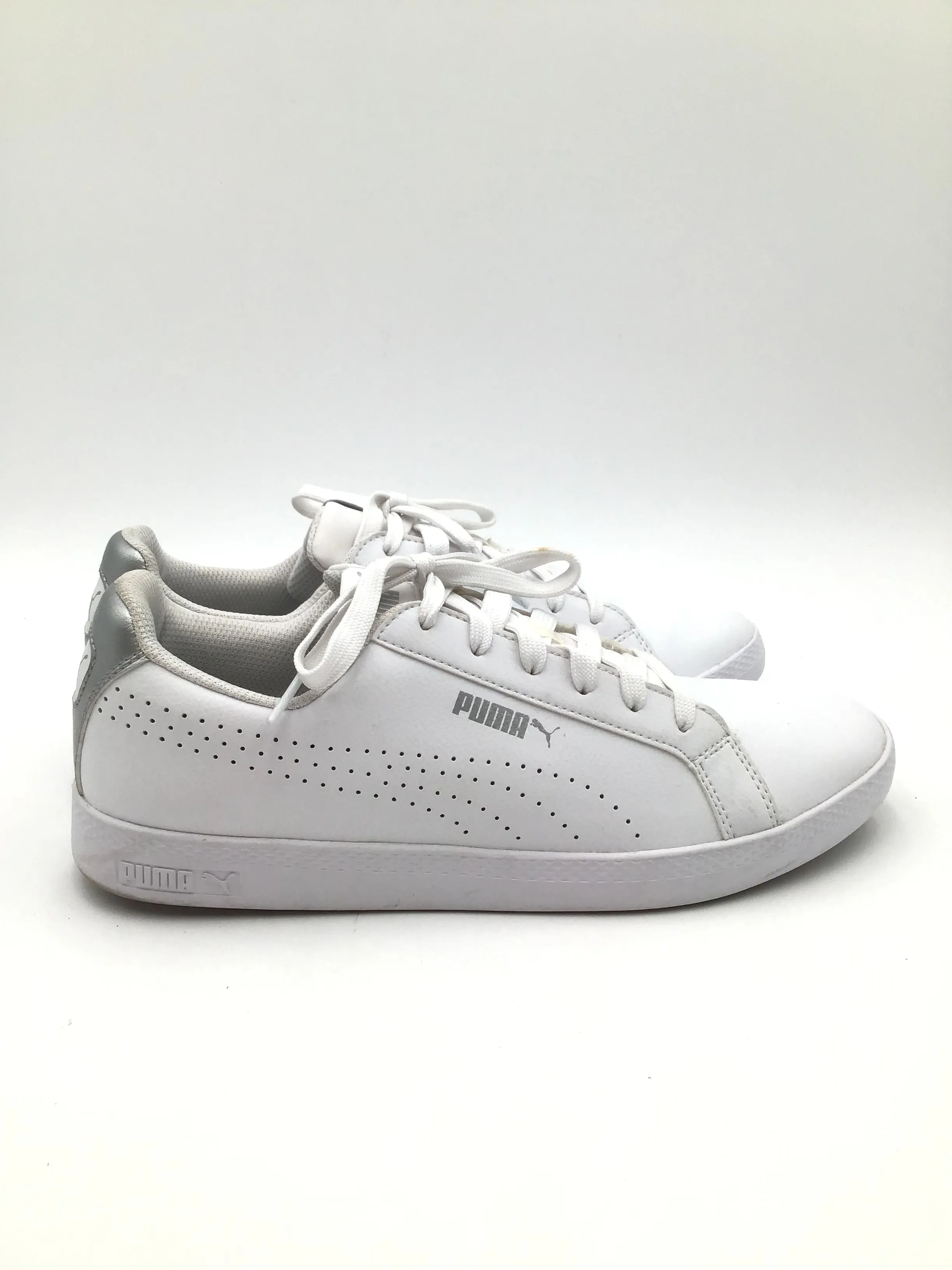 Shoes Athletic By Puma In White, Size: 7.5