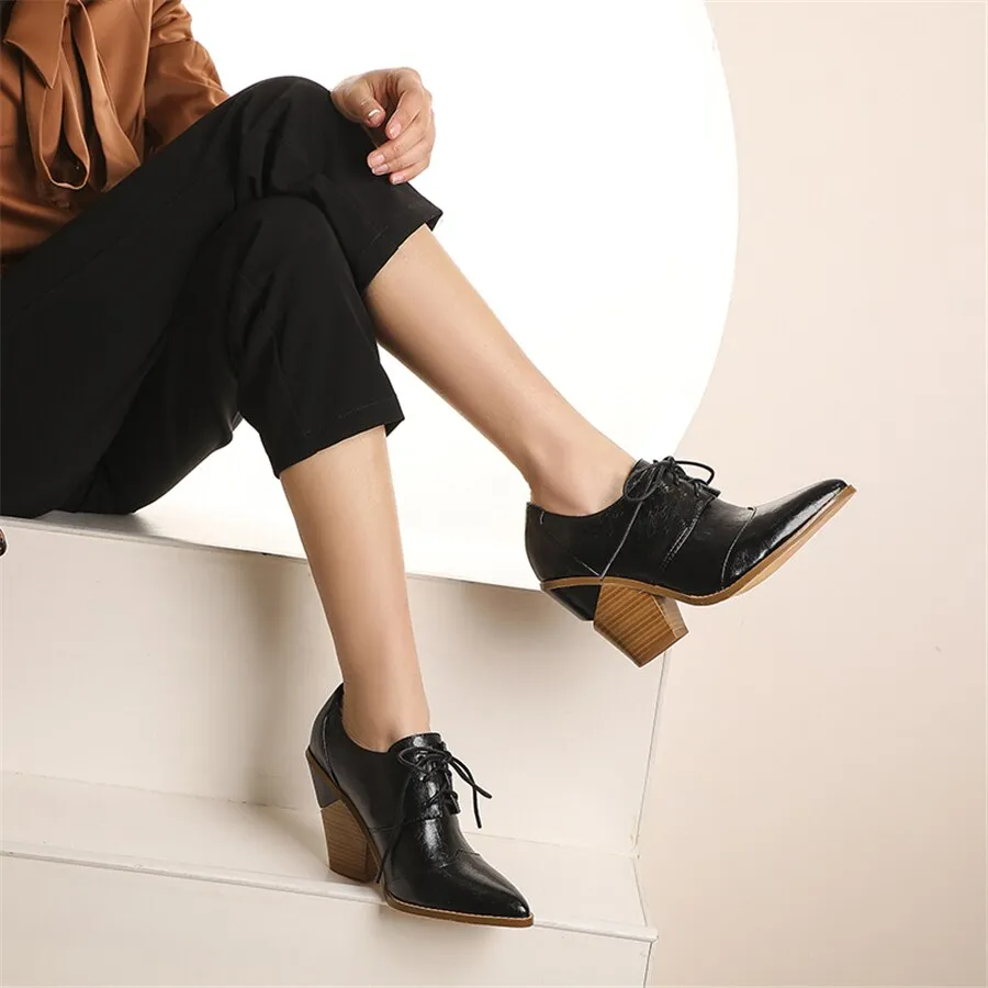 Snakeskin Chic Lace-Up Platform Casual Shoes