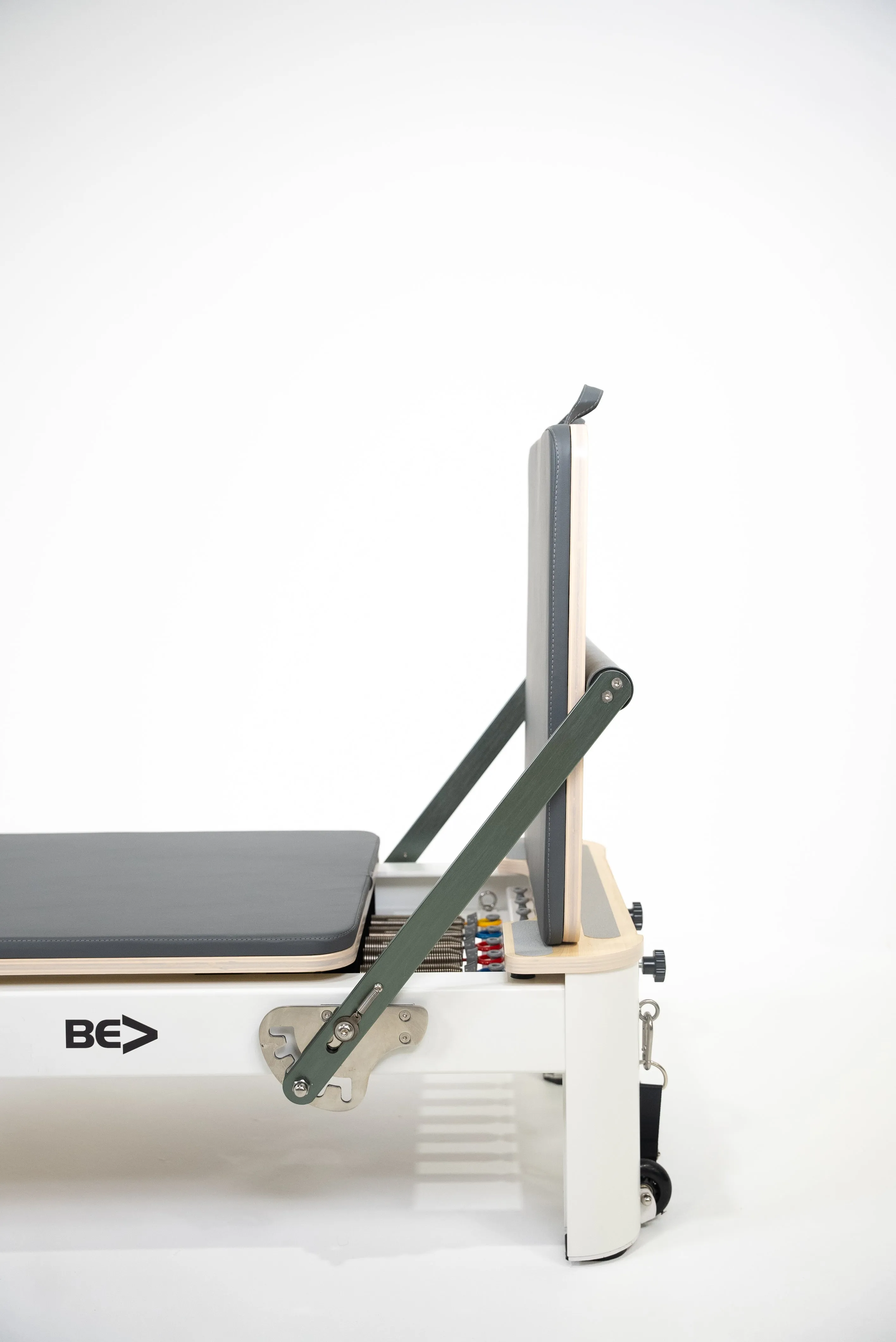 VERVE Flow Pilates Reformer - White