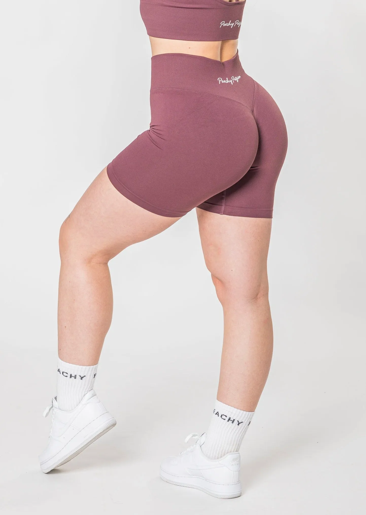 [VORBESTELLUNG] PURPOSE Scrunch Shorts