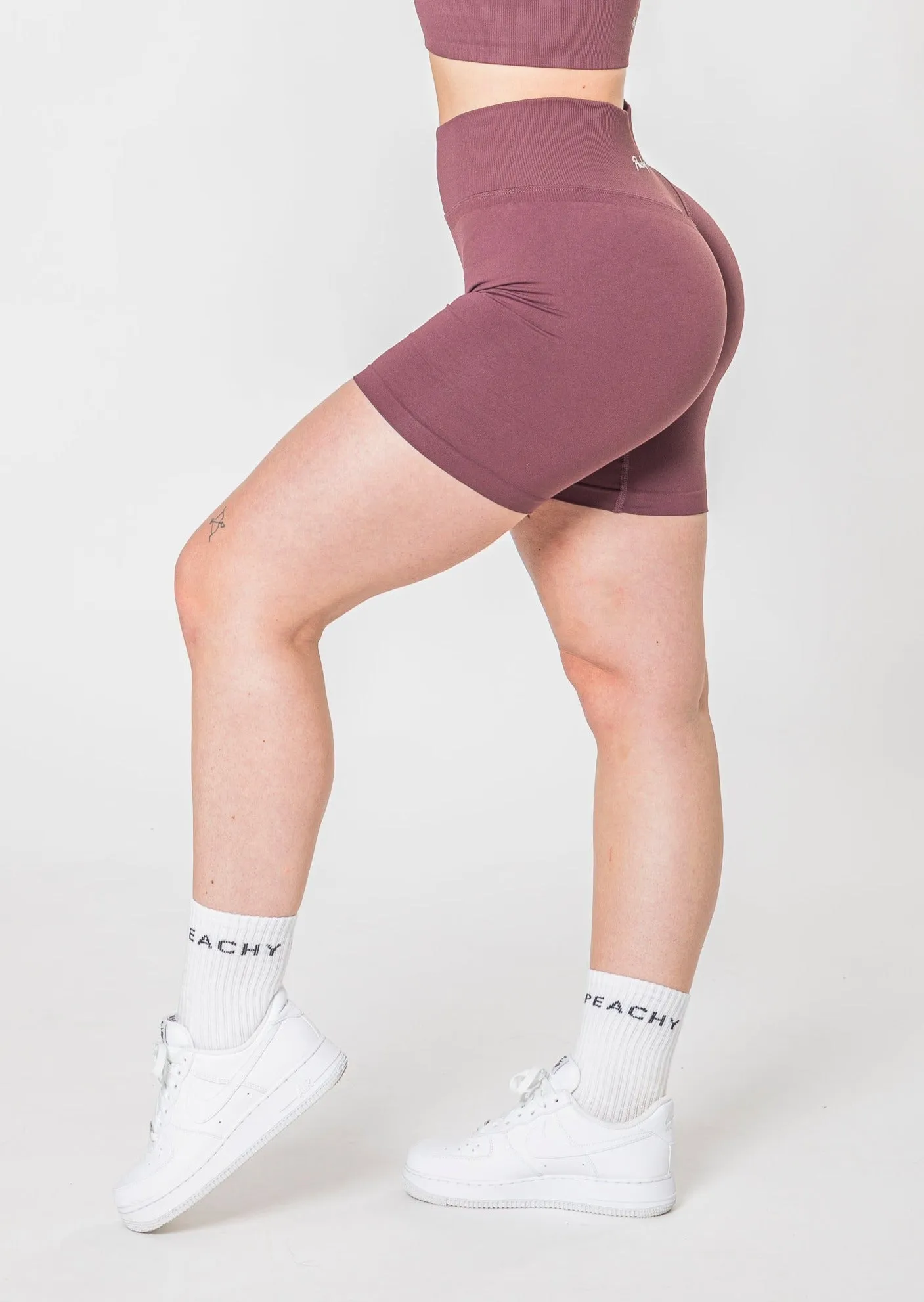 [VORBESTELLUNG] PURPOSE Scrunch Shorts